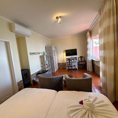 Inn & Art Madeira Canico  Exterior photo