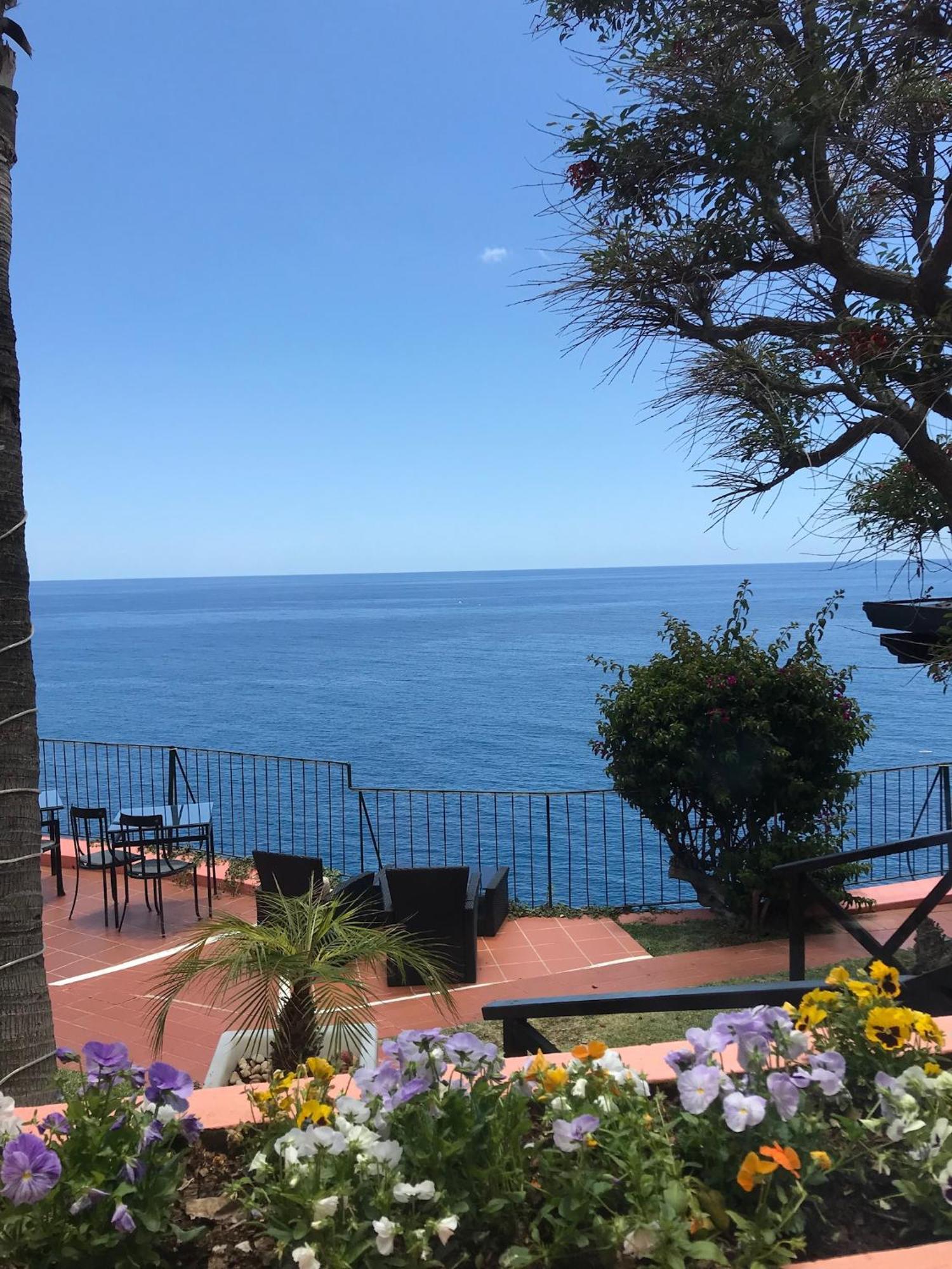 Inn & Art Madeira Canico  Exterior photo